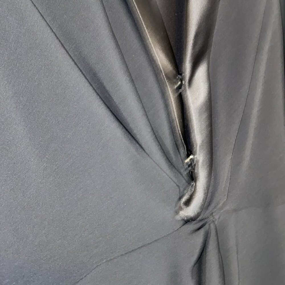 Crepe Long-Sleeve Gown Lauren - Picture 4 of 11